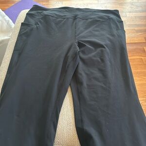 NWT Duluth trading pants